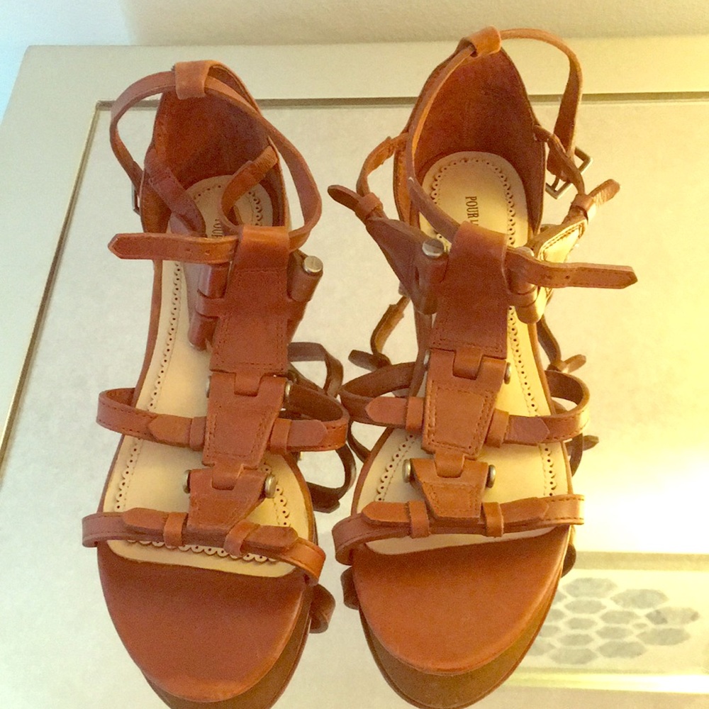 Pour la victorie flats - will sell for best offer